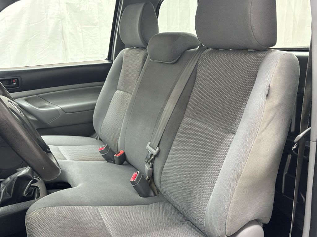 2014 Toyota Tacoma Image 10