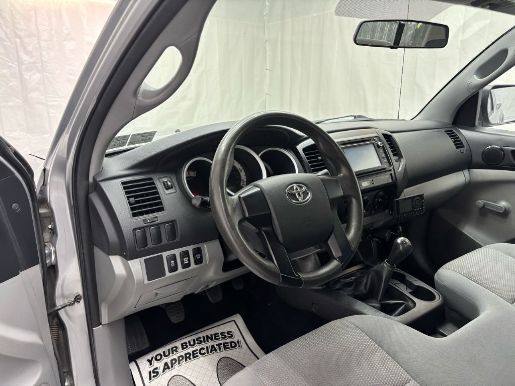 2014 Toyota Tacoma Image 11