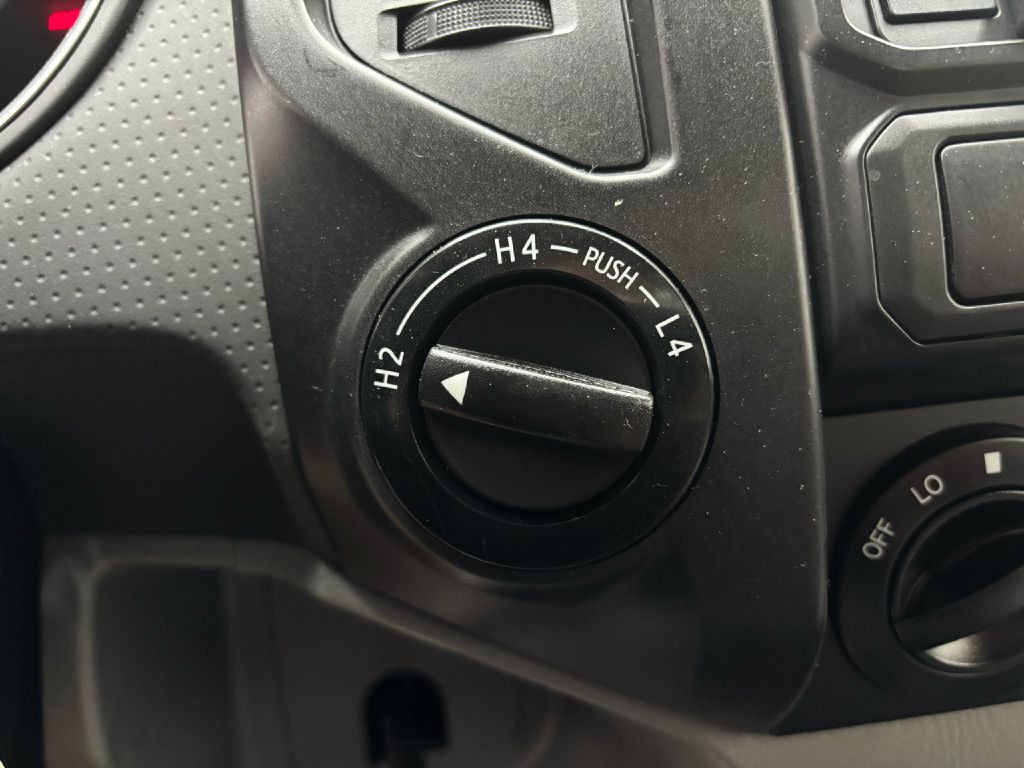 2014 Toyota Tacoma Image 18