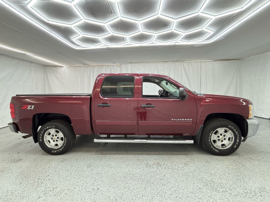 2013 Chevrolet Silverado 1500 Image 2
