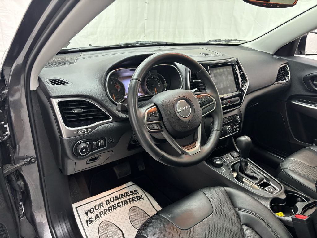 2019 Jeep Cherokee Image 10