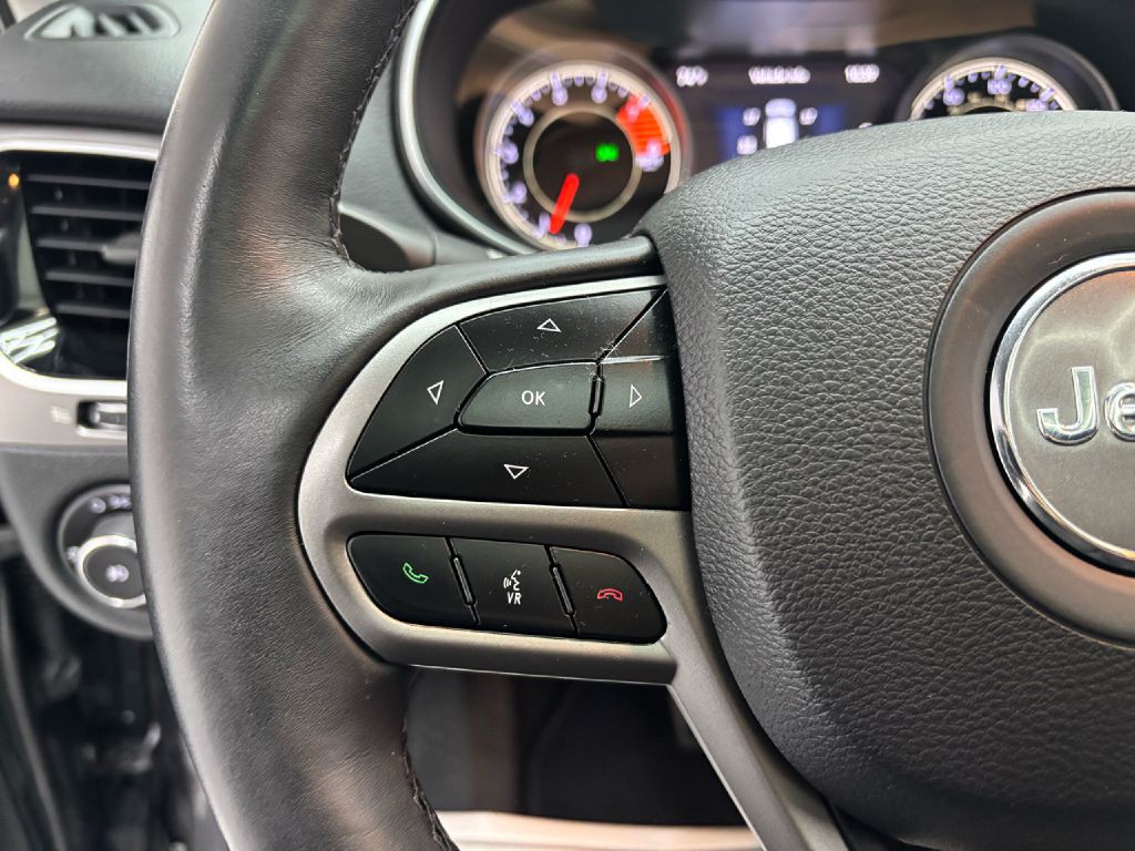 2019 Jeep Cherokee Image 14
