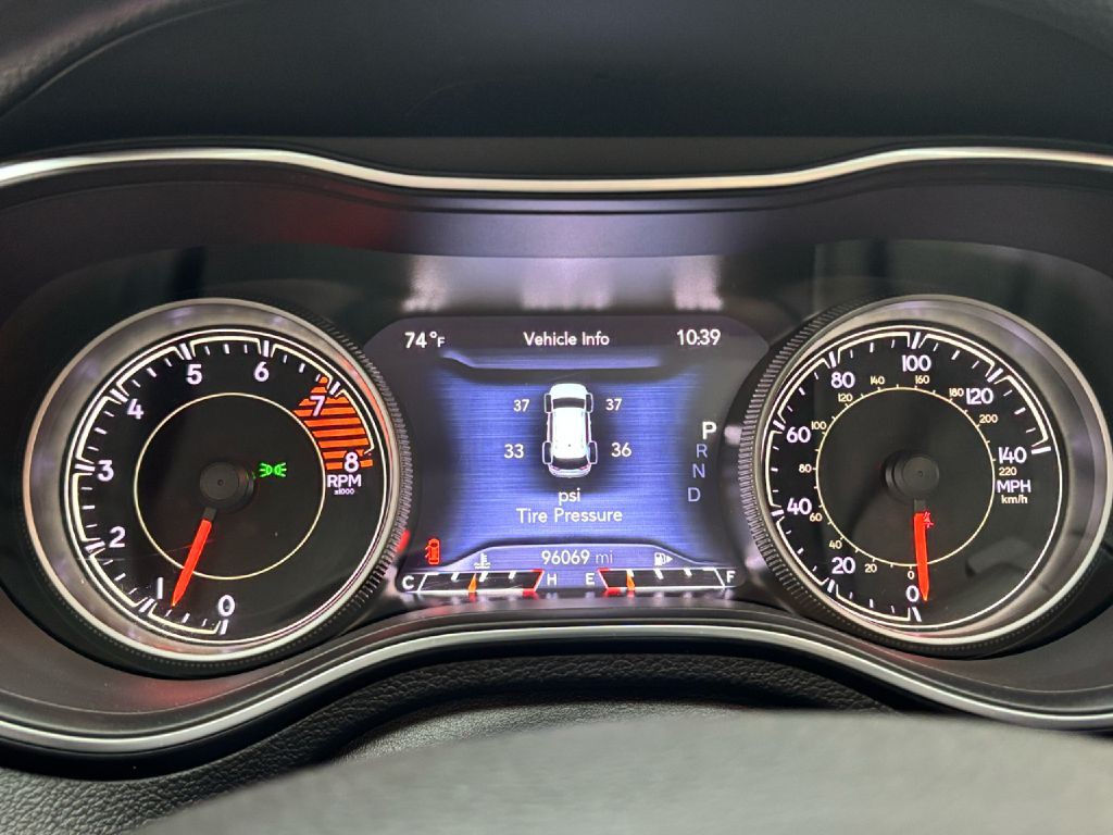 2019 Jeep Cherokee Image 19