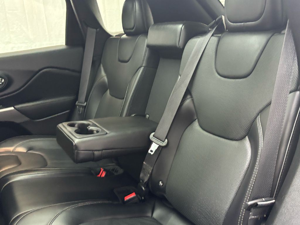 2019 Jeep Cherokee Image 26