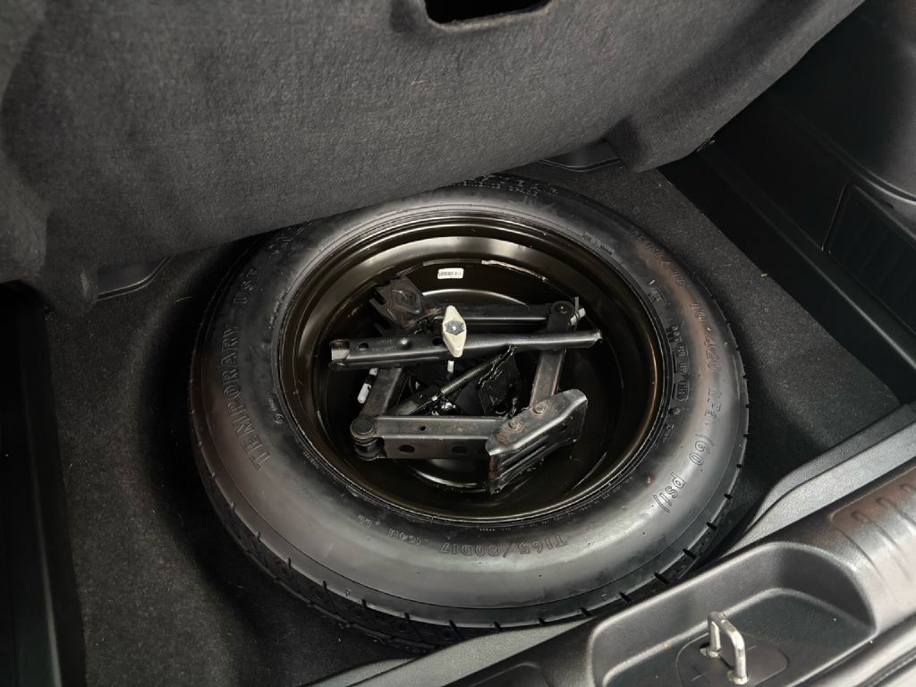 2019 Jeep Cherokee Image 30