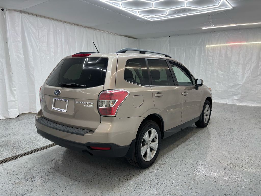 2015 Subaru Forester Image 3