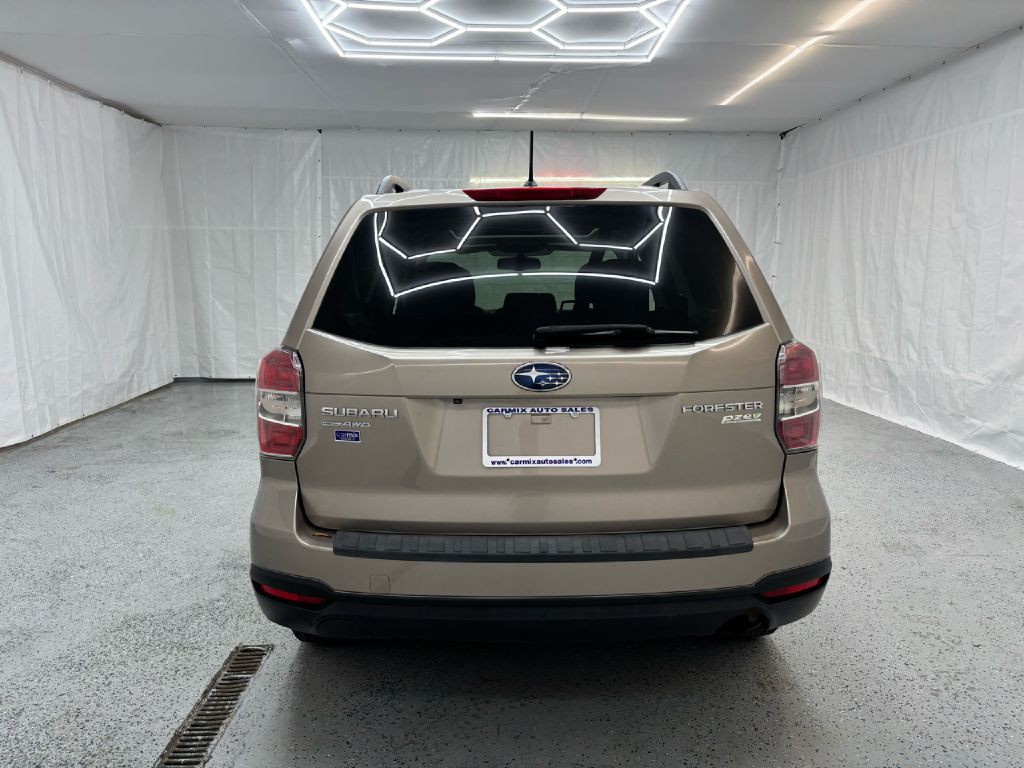 2015 Subaru Forester Image 4