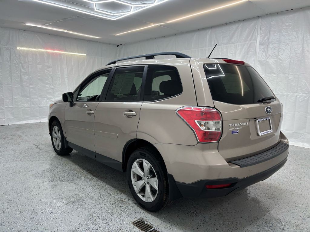 2015 Subaru Forester Image 5