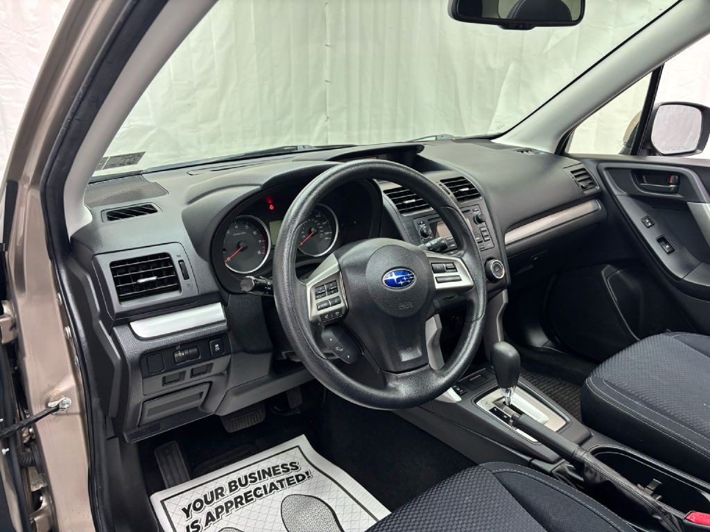 2015 Subaru Forester Image 10