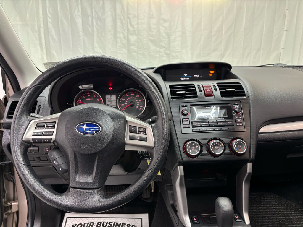 2015 Subaru Forester Image 12