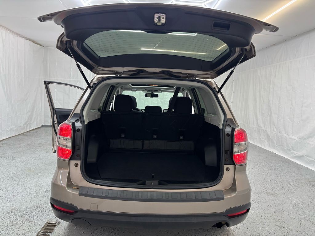 2015 Subaru Forester Image 28