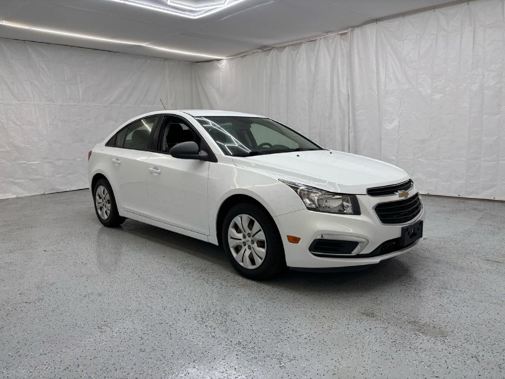 2016 Chevrolet Cruze Image 1