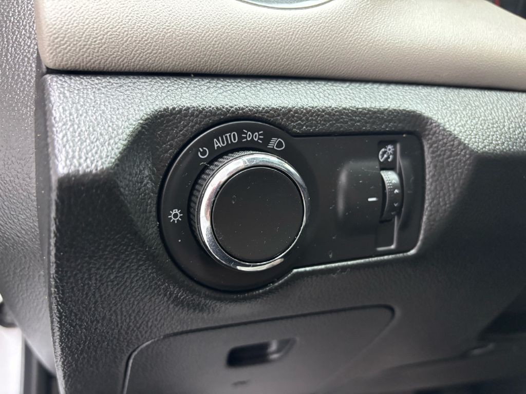 2016 Chevrolet Cruze Image 20