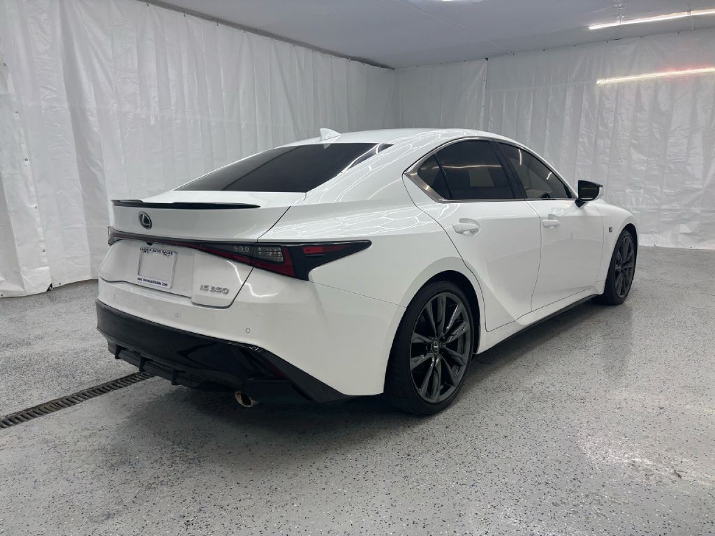 2023 Lexus IS Image 3