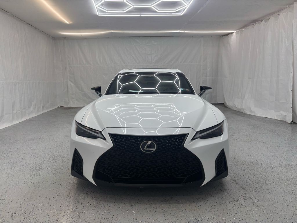 2023 Lexus IS Image 8