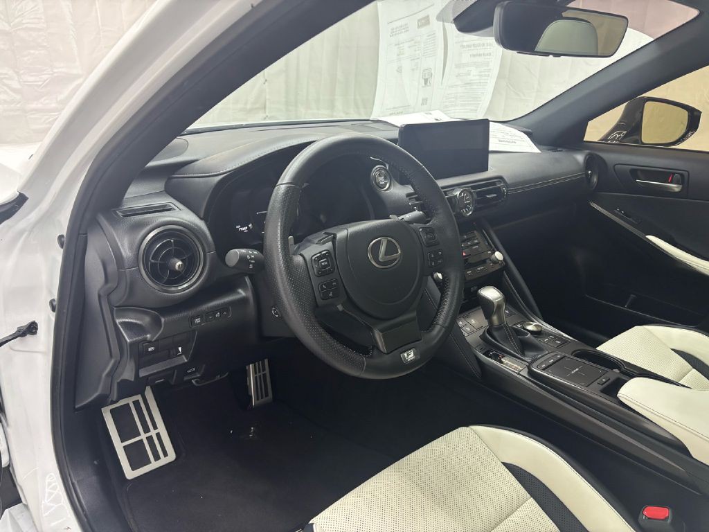 2023 Lexus IS Image 10