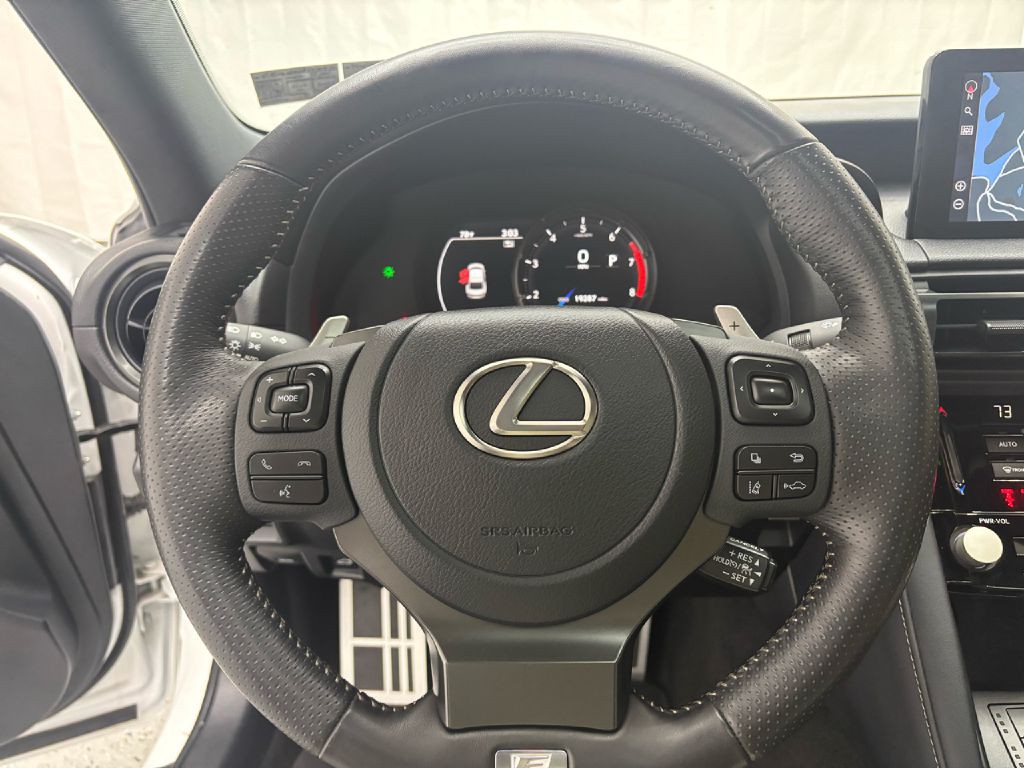 2023 Lexus IS Image 14