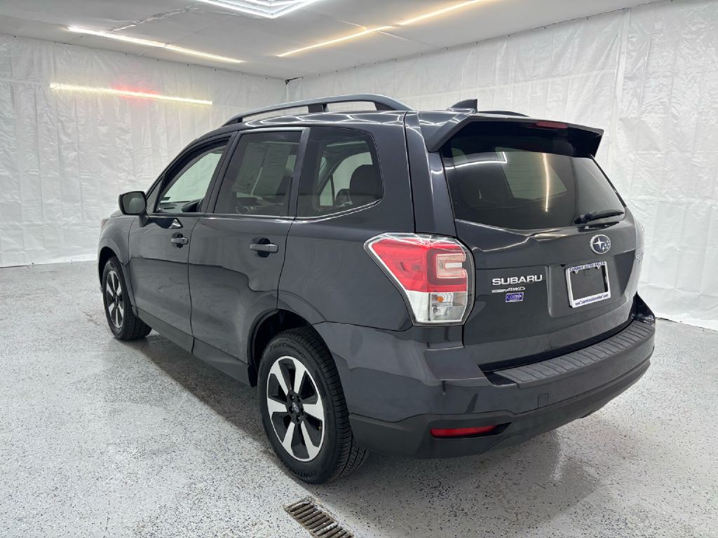 2017 Subaru Forester Image 5