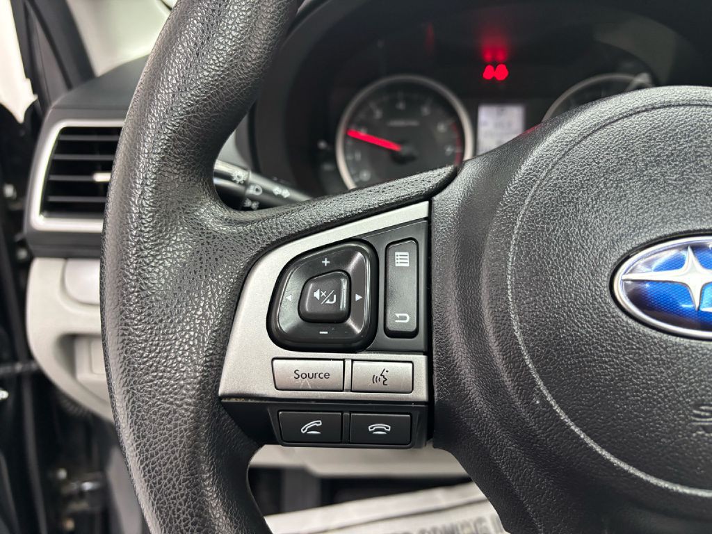 2017 Subaru Forester Image 17