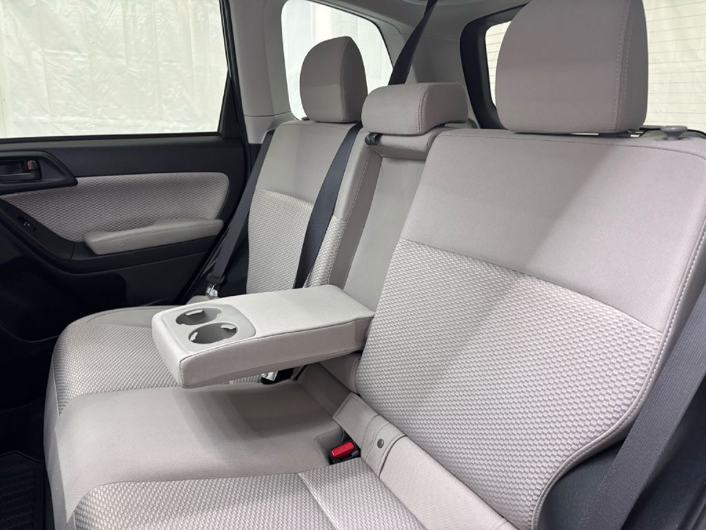 2017 Subaru Forester Image 27