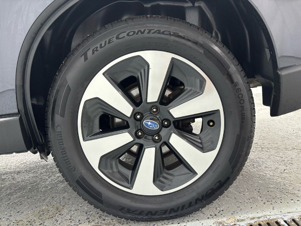2017 Subaru Forester Image 31