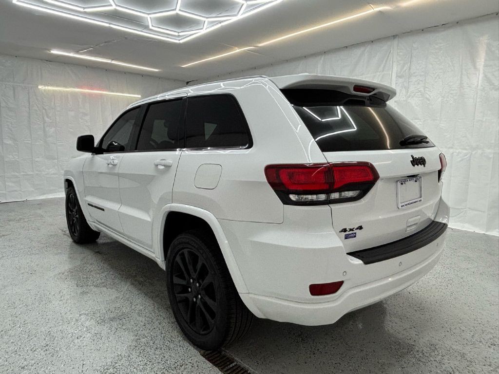 2020 Jeep Grand Cherokee Image 5