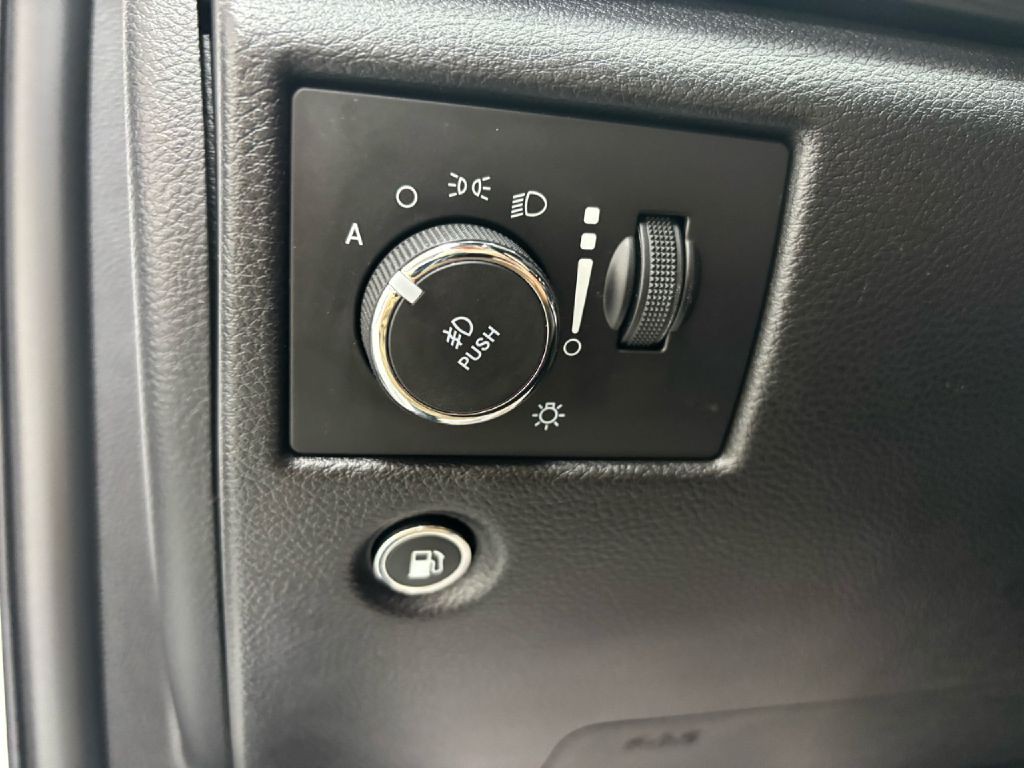 2020 Jeep Grand Cherokee Image 16