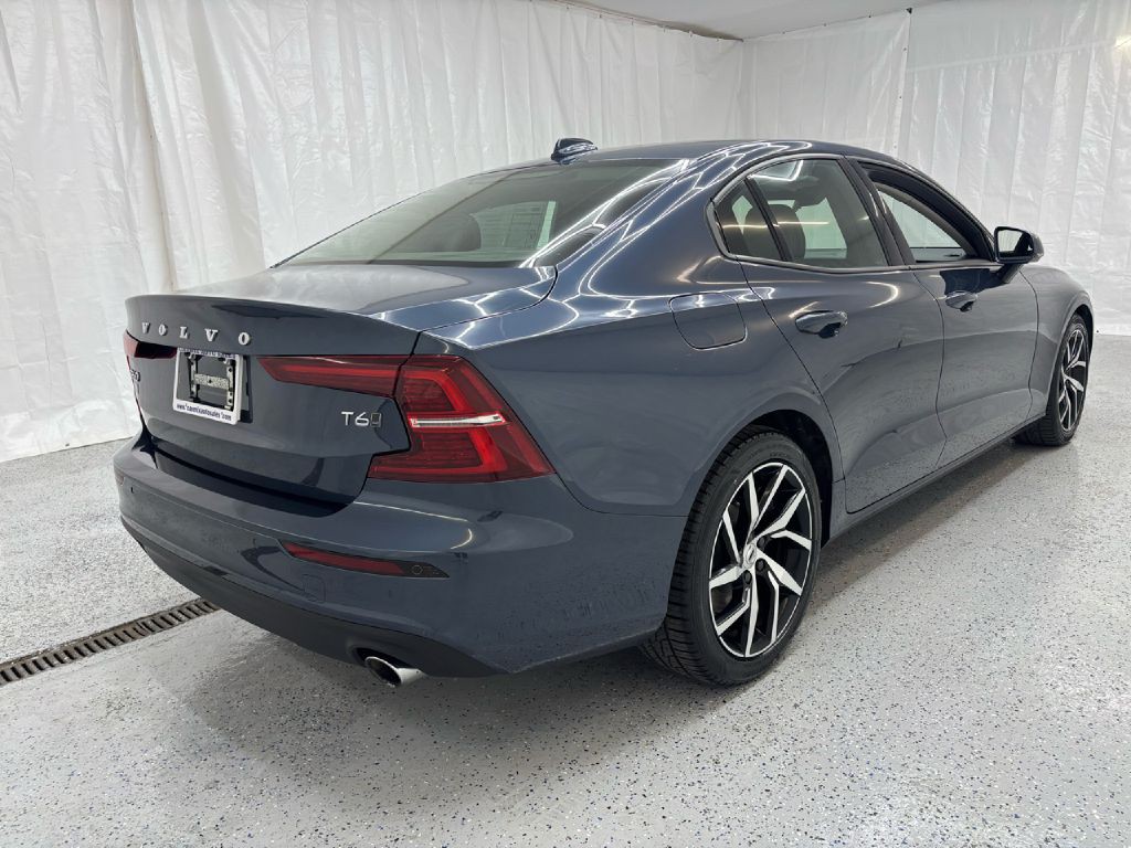 2019 Volvo S60 Image 3