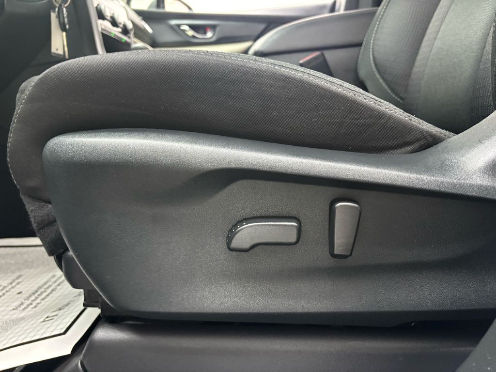 2021 Subaru Ascent Image 16