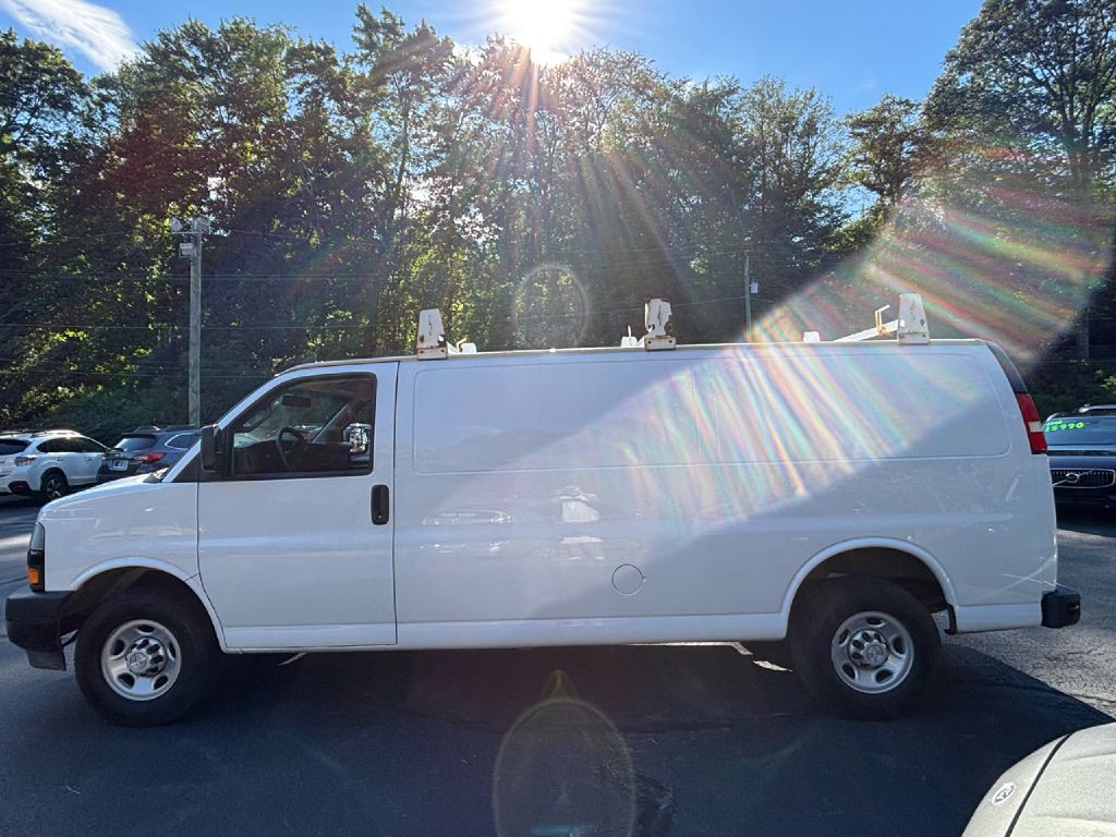 2020 Chevrolet Express Image 6
