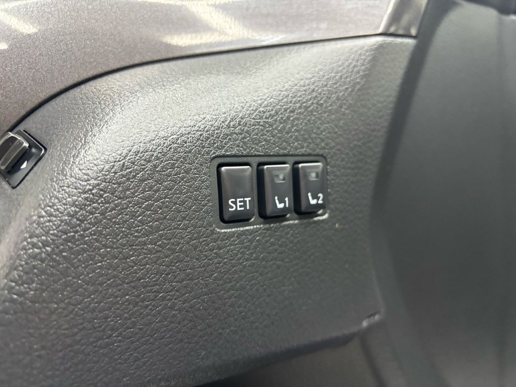 2019 Nissan Rogue Image 19