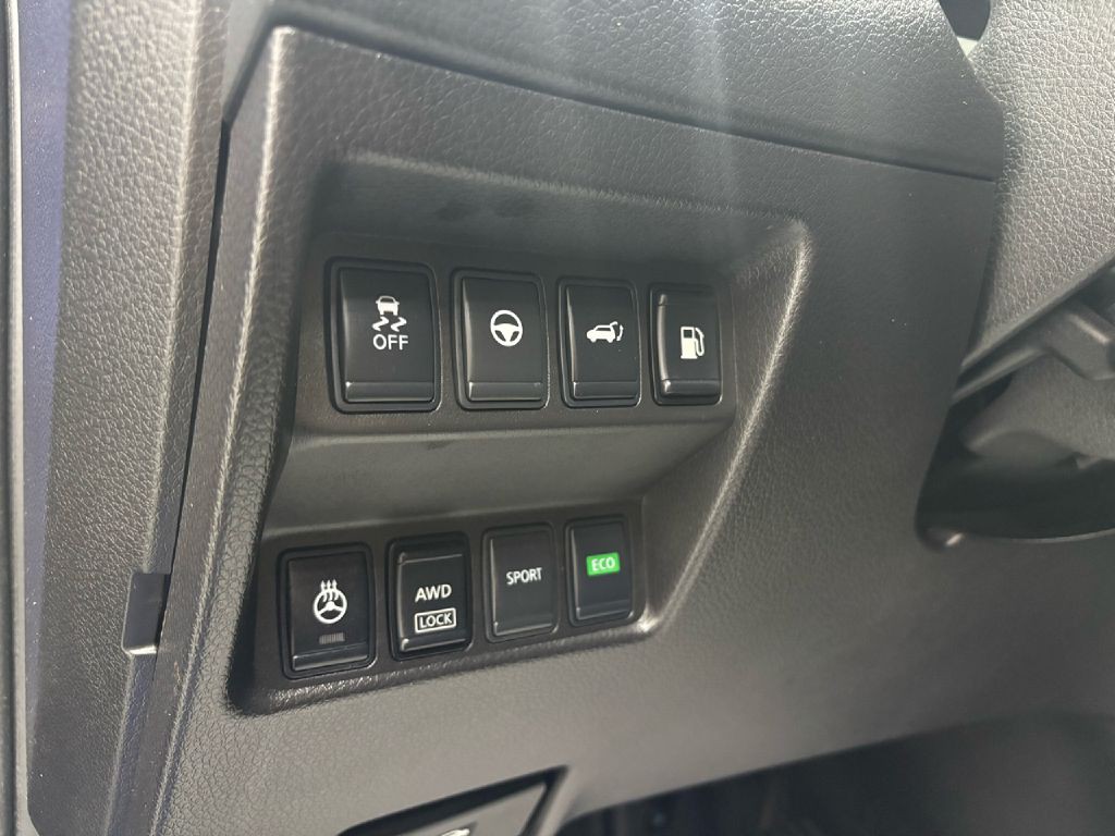 2019 Nissan Rogue Image 20