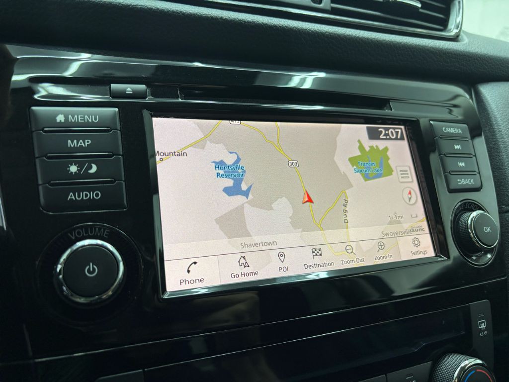 2019 Nissan Rogue Image 24