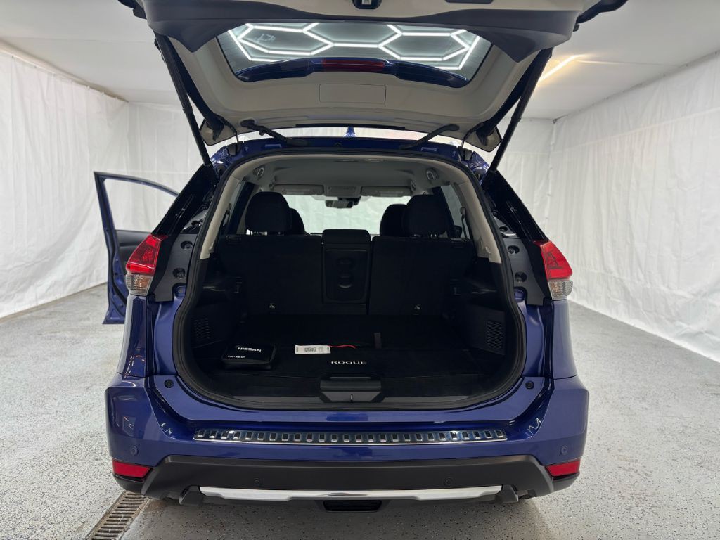 2019 Nissan Rogue Image 30