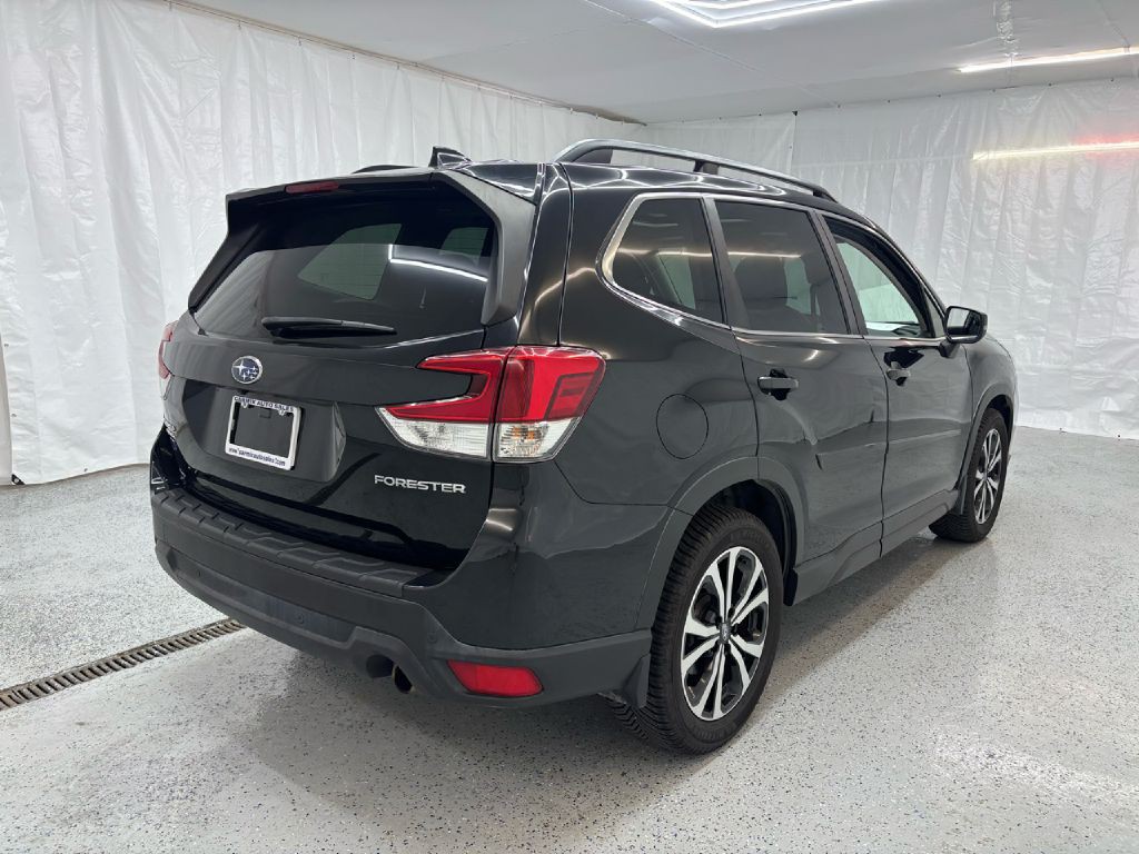 2021 Subaru Forester Image 3