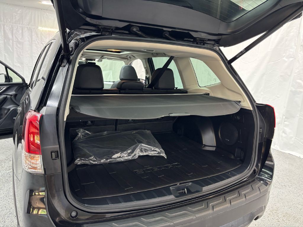 2021 Subaru Forester Image 35