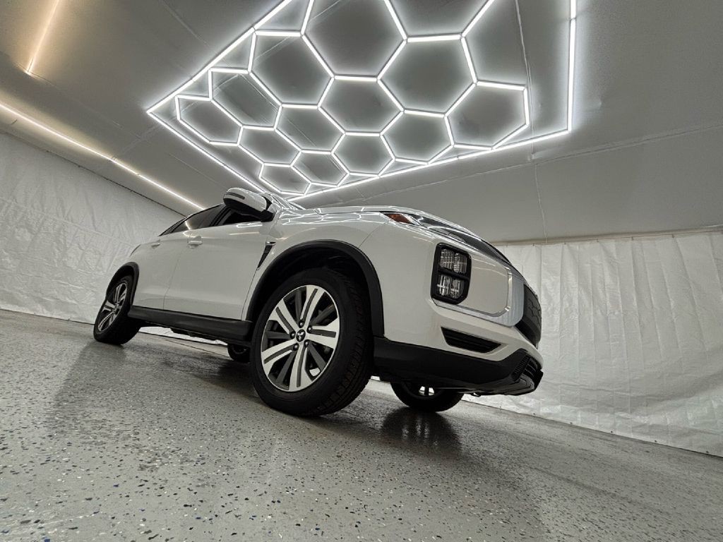 2021 Mitsubishi Outlander Image 9