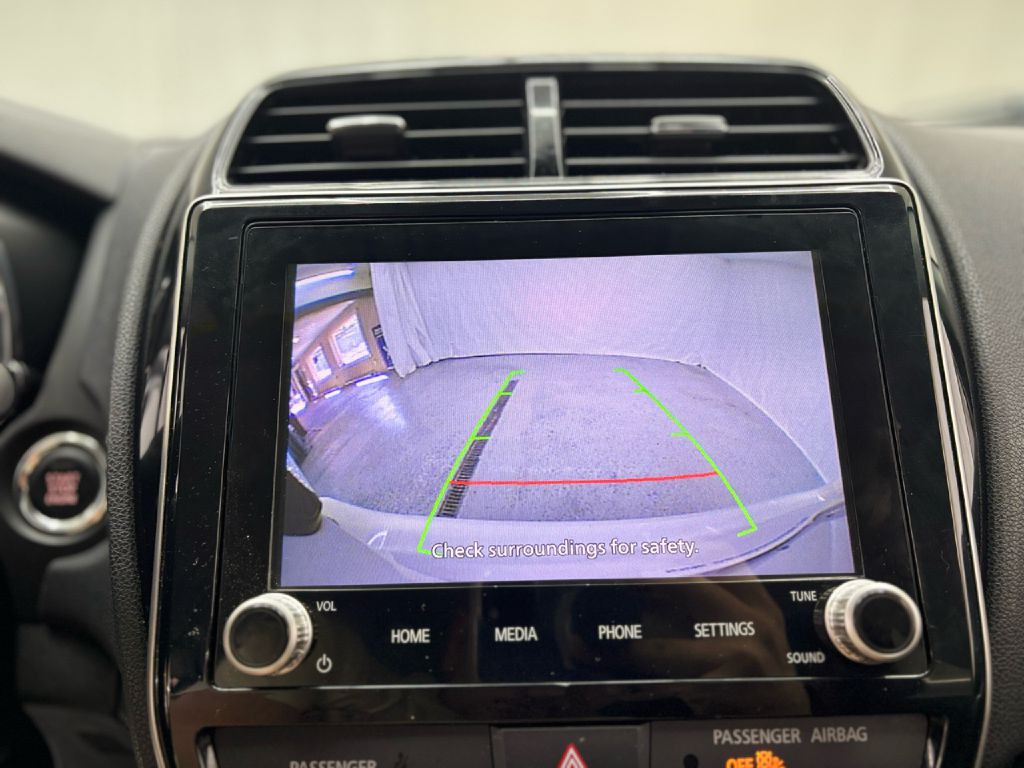 2021 Mitsubishi Outlander Image 19