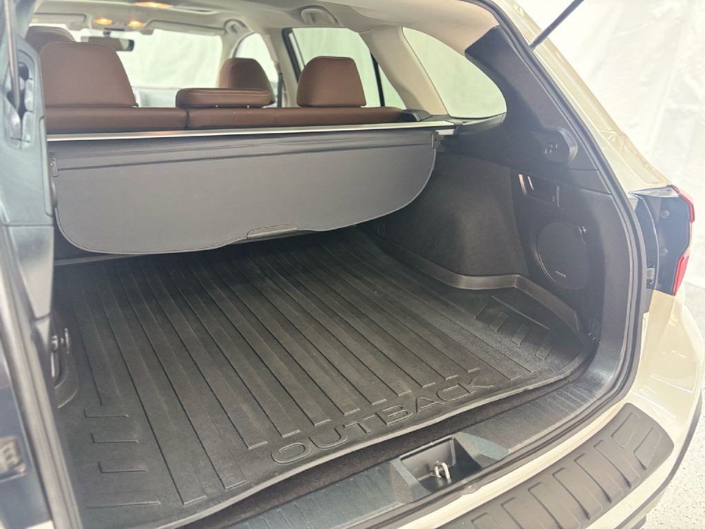 2019 Subaru Outback Image 32