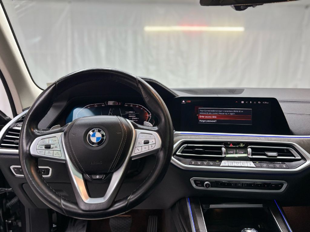 2021 BMW X7 Image 19