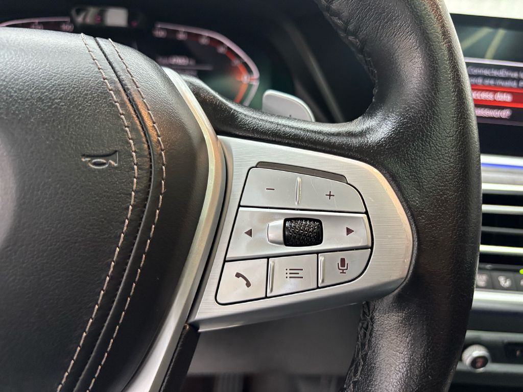 2021 BMW X7 Image 22