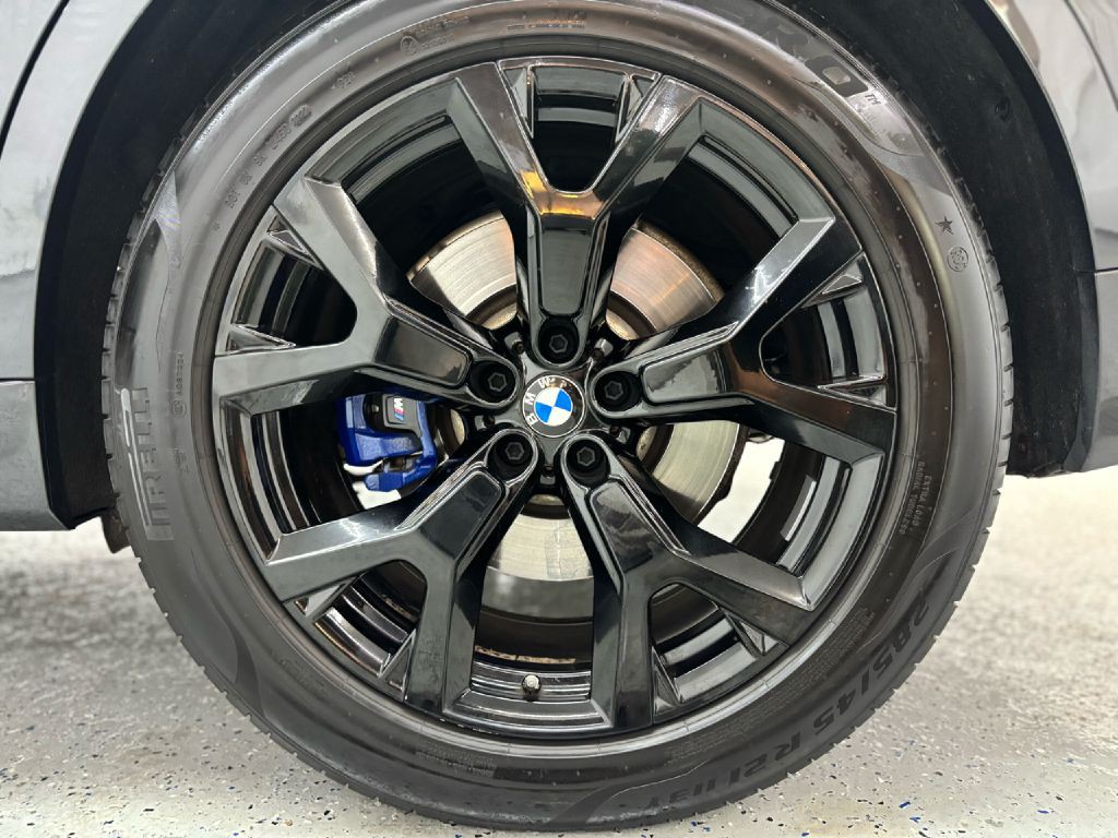 2021 BMW X7 Image 56