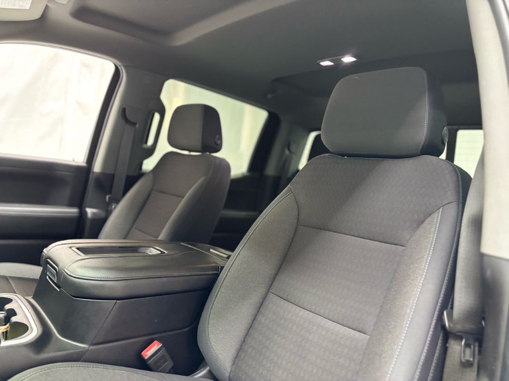 2019 Chevrolet Silverado 1500 Image 17