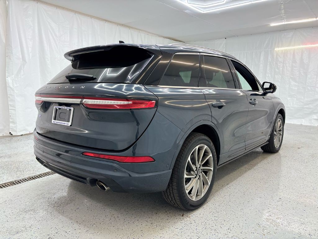 2021 Lincoln Corsair Image 3