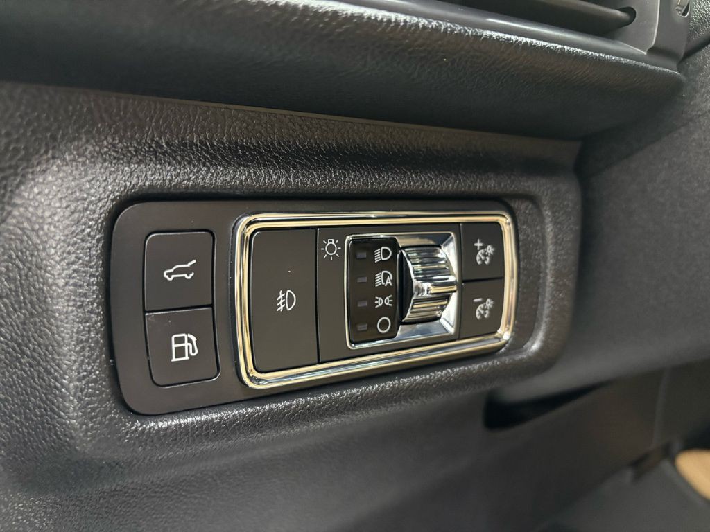2021 Lincoln Corsair Image 18