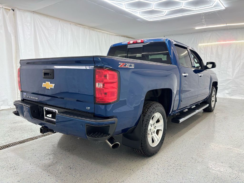 2017 Chevrolet Silverado 1500 Image 3