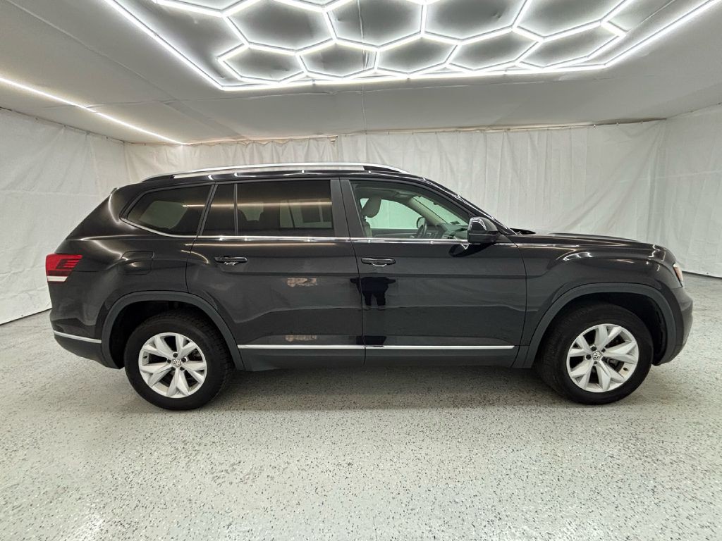 2018 Volkswagen Atlas Image 2