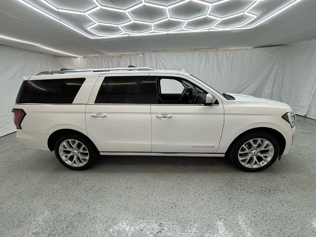 2018 Ford Expedition Image 2