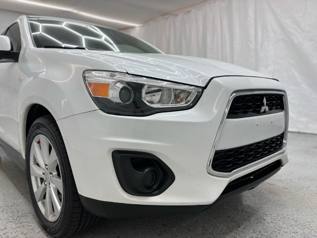 2015 Mitsubishi Outlander Image 9