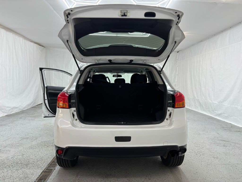 2015 Mitsubishi Outlander Image 26